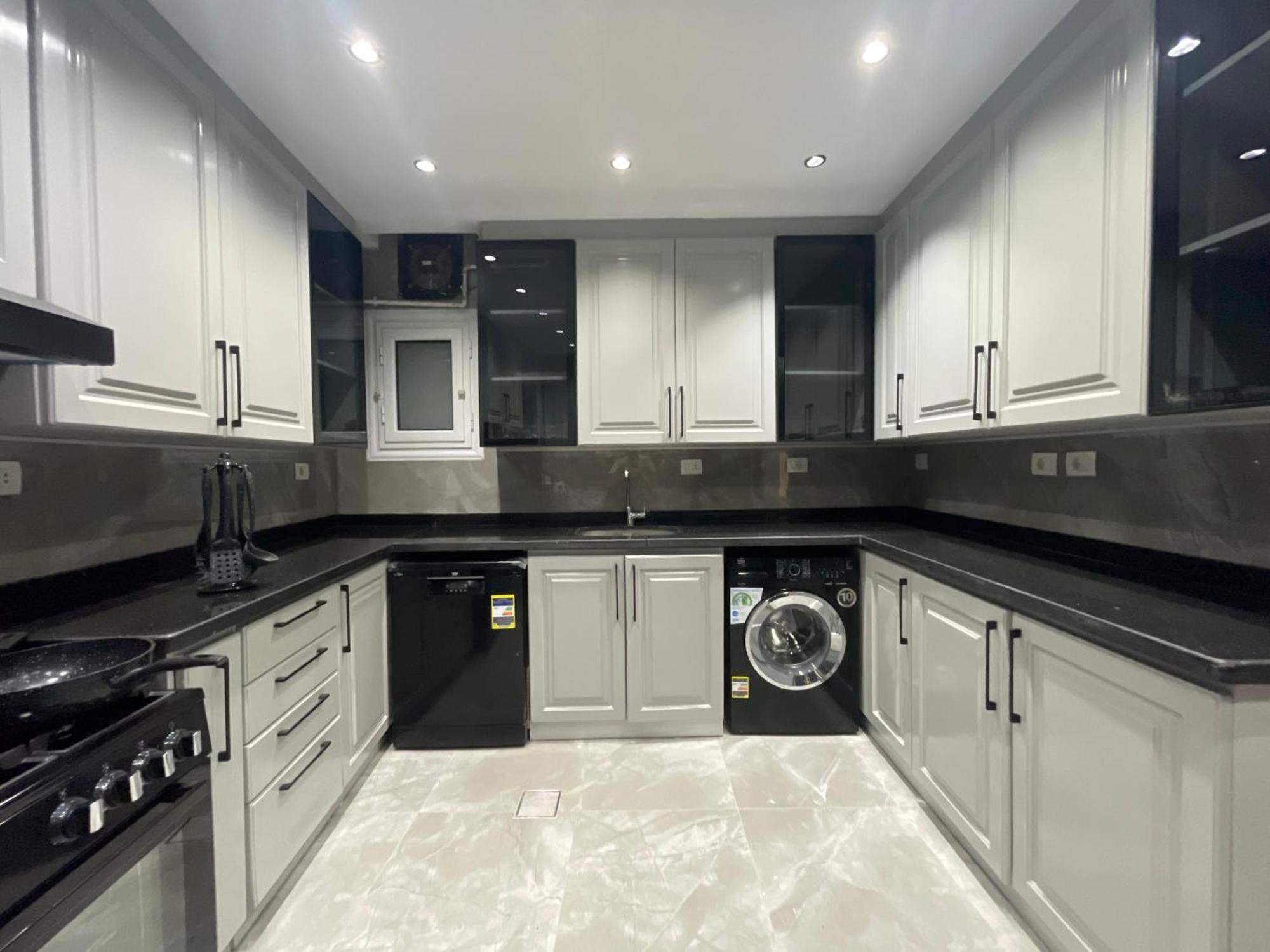 Apartment بالدقى